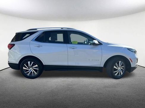 Used 2023 Chevrolet Equinox Premier AWD/4WD image 18