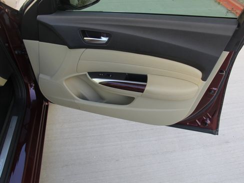 Used 2015 Acura TLX image 26