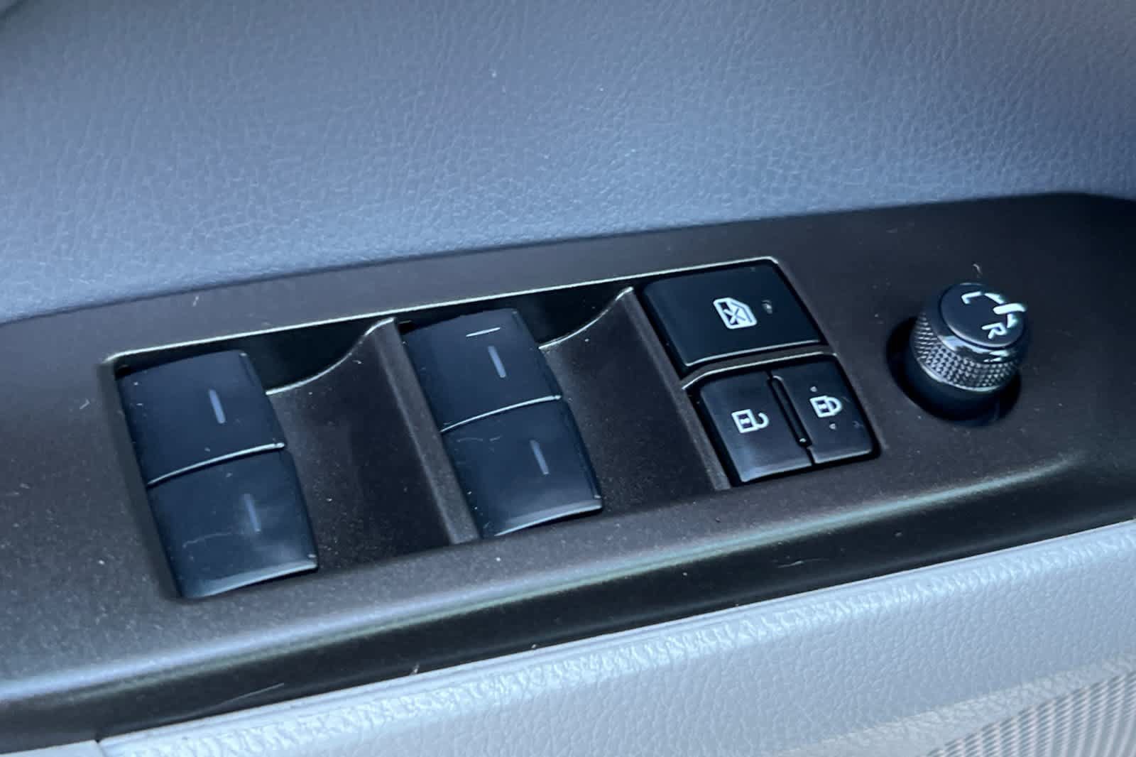 Certified 2023 Toyota Camry LE FWD image 13