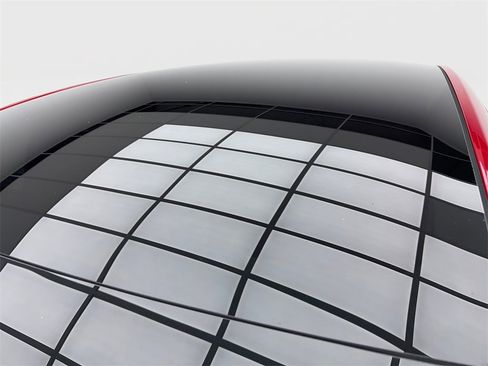 Used 2021 Tesla Model Y Long Range image 13