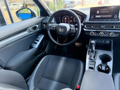 Used 2025 Honda Civic Sport image 21