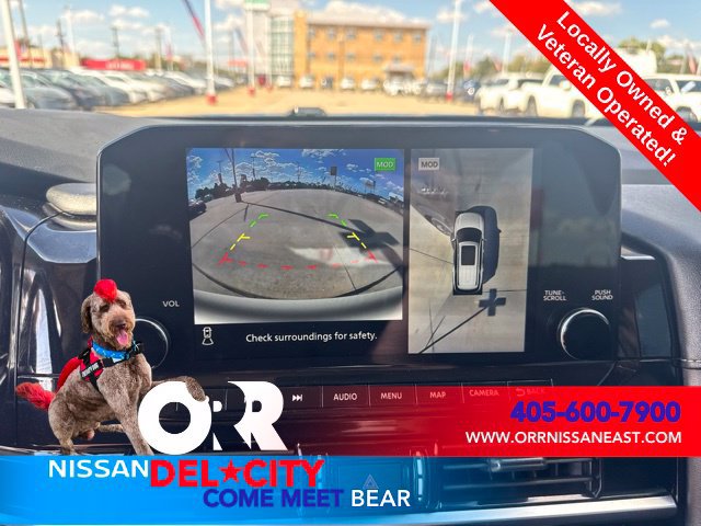Used 2024 Nissan Pathfinder SL w/ SL Premium Package FWD image 23