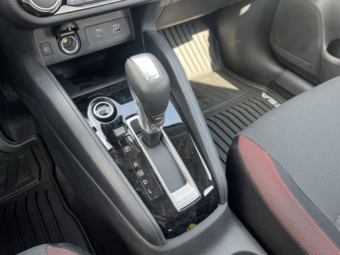 New 2025 Nissan Versa SR image 8