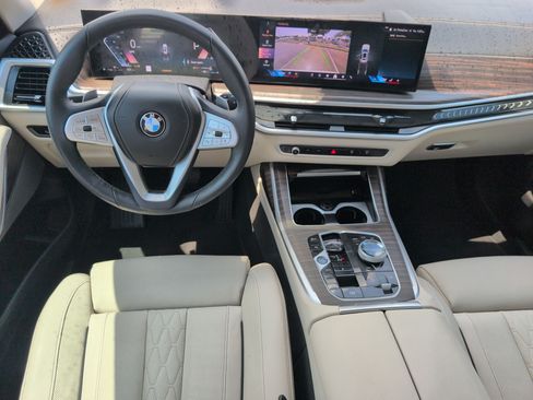 Used 2024 BMW X7 xDrive40i w/ Executive Package AWD/4WD image 28
