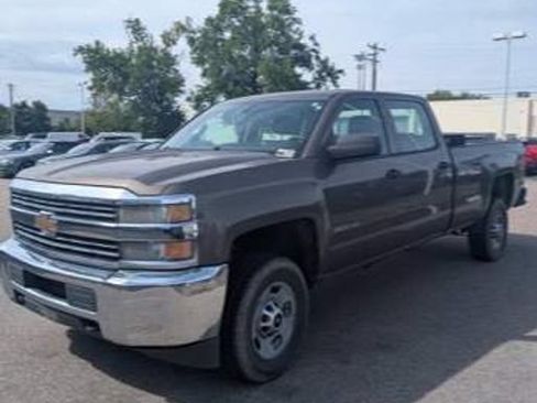 Used 2015 Chevrolet Silverado 2500 W/T AWD/4WD image 3