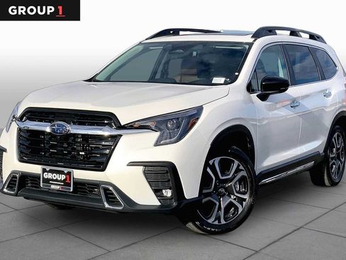 Used 2025 Subaru Ascent Touring AWD/4WD image 1