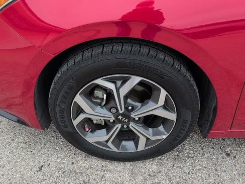 Used 2020 Kia Forte LXS image 3