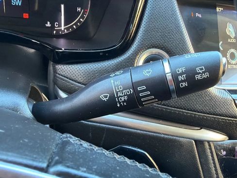Used 2019 Cadillac XT5 Luxury AWD/4WD image 13