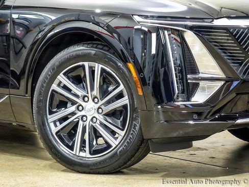 New 2025 Cadillac Lyriq Luxury image 3