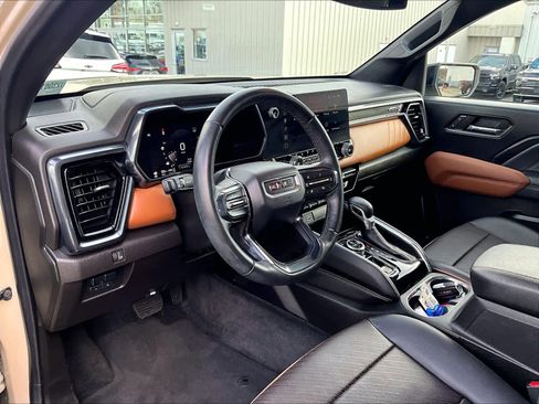 Certified 2023 GMC Canyon AT4 w/ AT4 Premium Package image 8