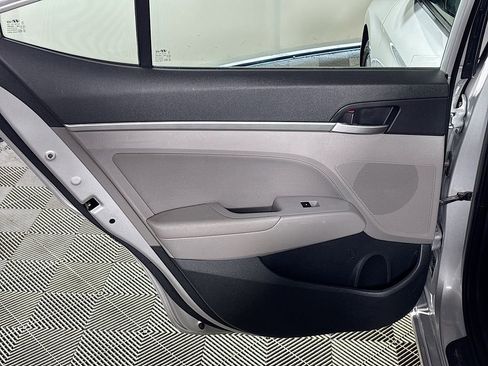 Used 2019 Hyundai Elantra Value Edition image 19
