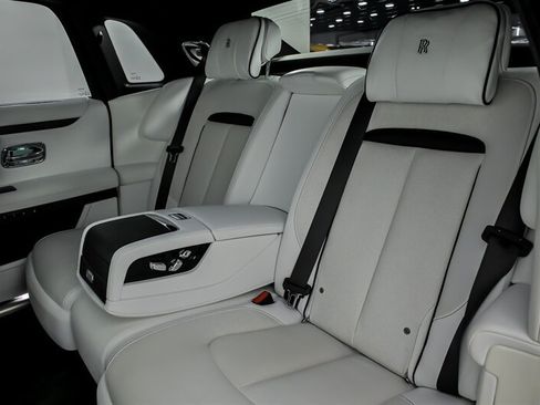 Used 2022 Rolls-Royce Ghost AWD/4WD image 21