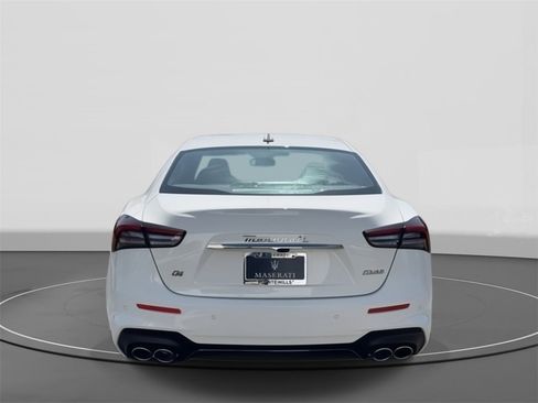 New 2024 Maserati Ghibli Modena image 5