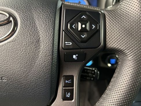 Used 2020 Toyota Tacoma TRD Off-Road w/ TRD Premium Off Road Package image 21