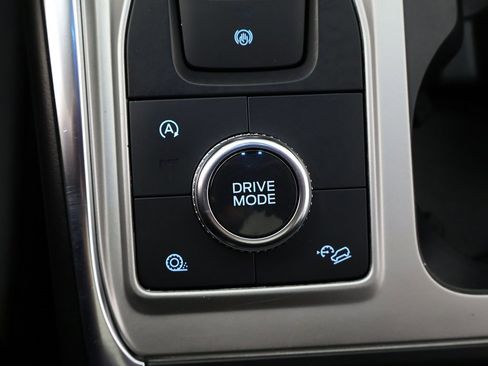 Used 2021 Ford Explorer XLT w/ Equipment Group 202A image 54