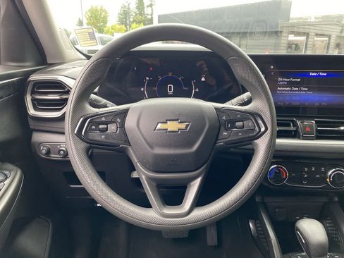 Used 2025 Chevrolet TrailBlazer LT AWD/4WD image 20