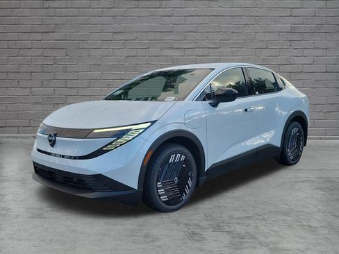 New 2026 Nissan Leaf w/ Floor Mat Package (S+) FWD image 3