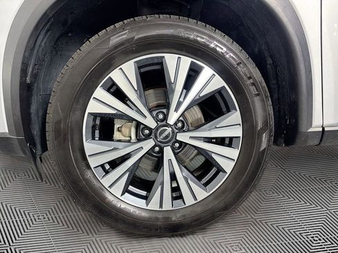 Used 2023 Nissan Rogue SV AWD/4WD image 29