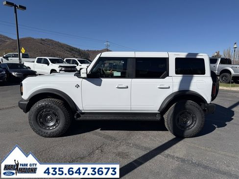 New 2025 Ford Bronco Outer Banks w/ Sasquatch Package image 3