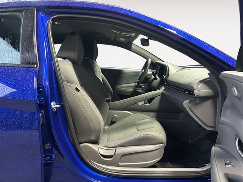 Used 2023 Hyundai Elantra Blue w/ Cargo Package image 10