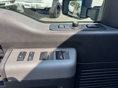 Used 2014 Ford F250 Lariat w/ Chrome Package image 17