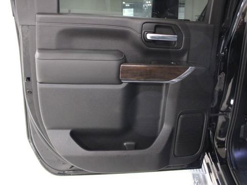 Used 2020 GMC Sierra 3500 SLT w/ SLT Convenience Package image 22