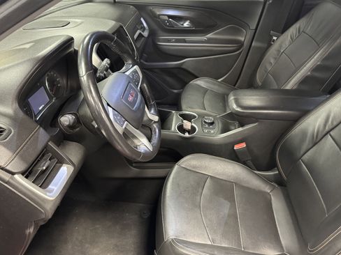 Used 2018 GMC Terrain SLT w/ Infotainment Package II image 9