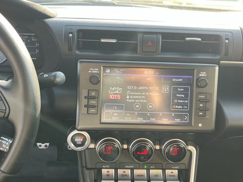 Certified 2023 Toyota GR86 Premium RWD image 20