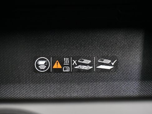 Used 2025 GMC Yukon Denali Ultimate image 31