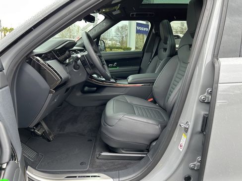 New 2025 Land Rover Range Rover Sport SV Edition Two image 4