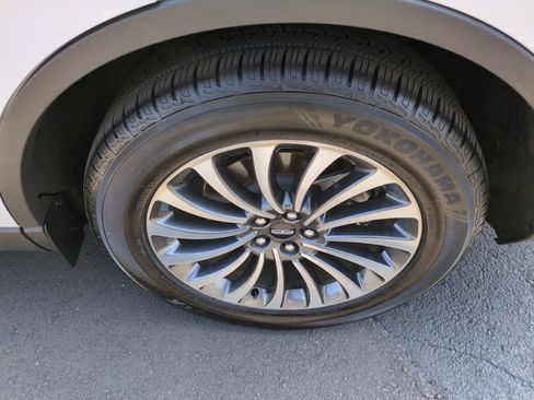 Used 2022 Lincoln Aviator Reserve w/ Equipment Group 201A RWD image 11