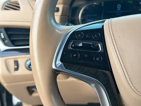 Used 2019 Cadillac Escalade Platinum image 34