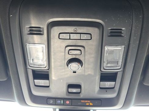 Used 2021 Chevrolet Suburban RST w/ Rear Media and Nav Package AWD/4WD image 32