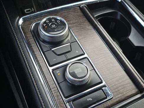 Used 2019 Ford Expedition Max Limited image 32