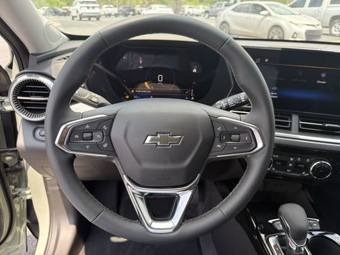New 2026 Chevrolet Trax ACTIV w/ Driver Confidence Package FWD image 23