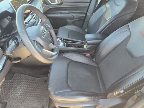 Used 2024 Jeep Compass Trailhawk image 14