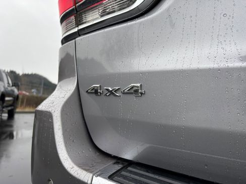 Used 2016 Jeep Grand Cherokee Limited image 31