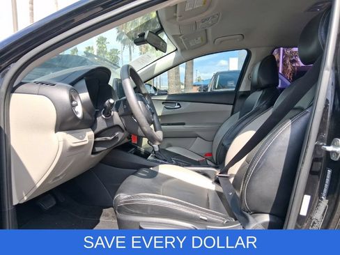 Used 2021 Kia Forte LXS FWD image 10