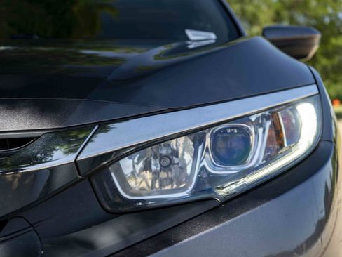 Used 2017 Honda Civic EX image 11