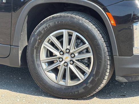 Used 2023 Chevrolet Traverse LT FWD image 33