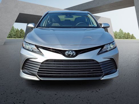 Certified 2024 Toyota Camry LE FWD image 2