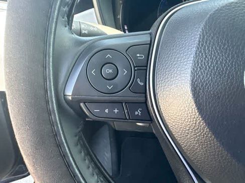 Used 2026 Toyota Corolla SE FWD image 12