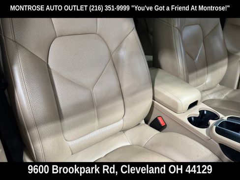 Used 2020 Porsche Macan AWD/4WD image 56
