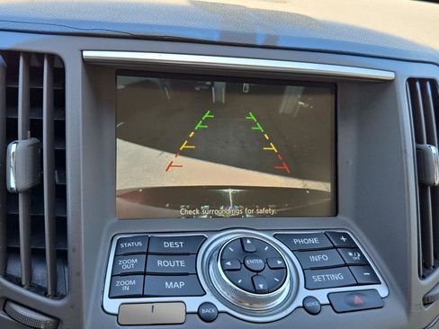 Used 2011 INFINITI G37 X w/ Premium Pkg image 34