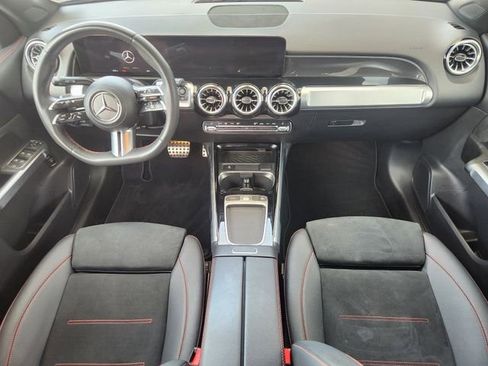 Used 2024 Mercedes-Benz GLB 250 image 20