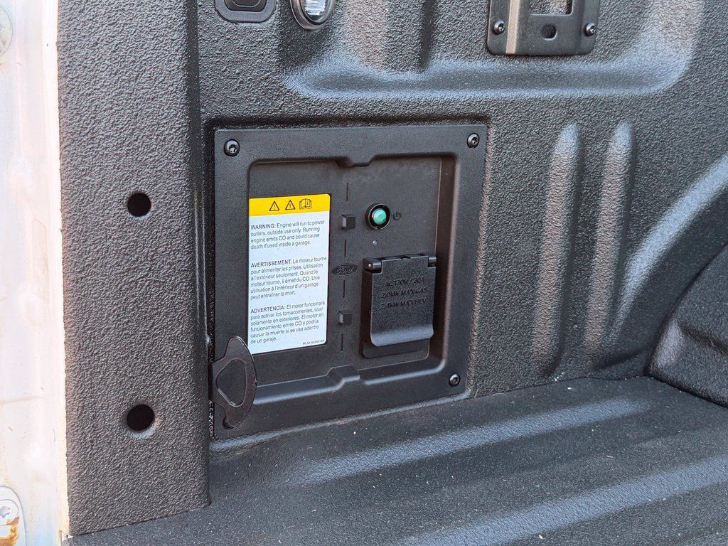 Used 2025 Ford F150 Raptor AWD/4WD image 17