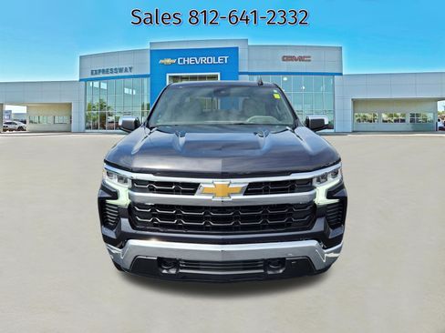 Used 2024 Chevrolet Silverado 1500 LT AWD/4WD image 2