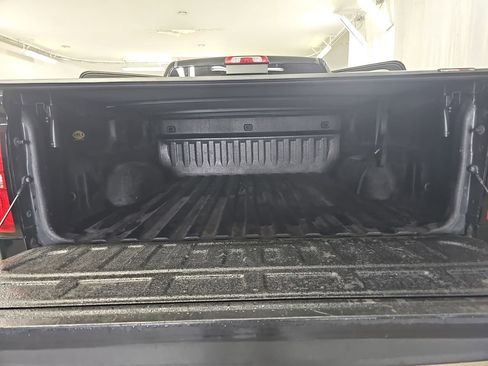 Used 2018 Chevrolet Silverado 1500 LT w/ All Star Edition image 15