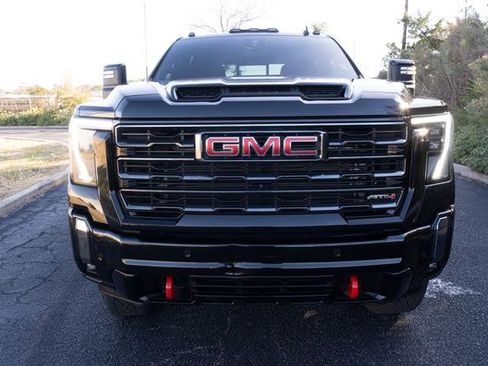 Used 2024 GMC Sierra 2500 AT4 w/ AT4 Premium Plus Package image 8