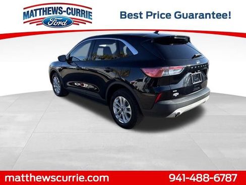 Certified 2021 Ford Escape SE image 6